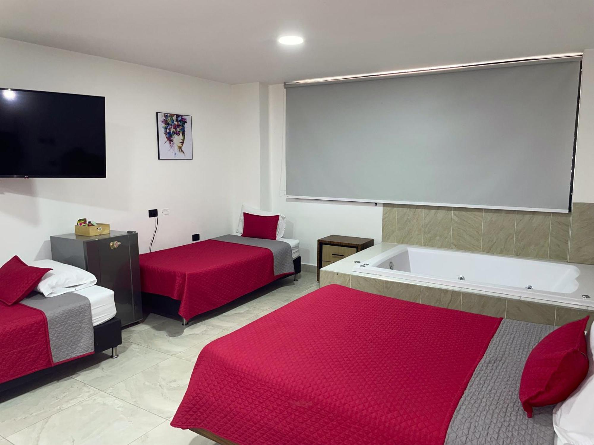 Hotel Ofix เมเดยิน ภายนอก รูปภาพ