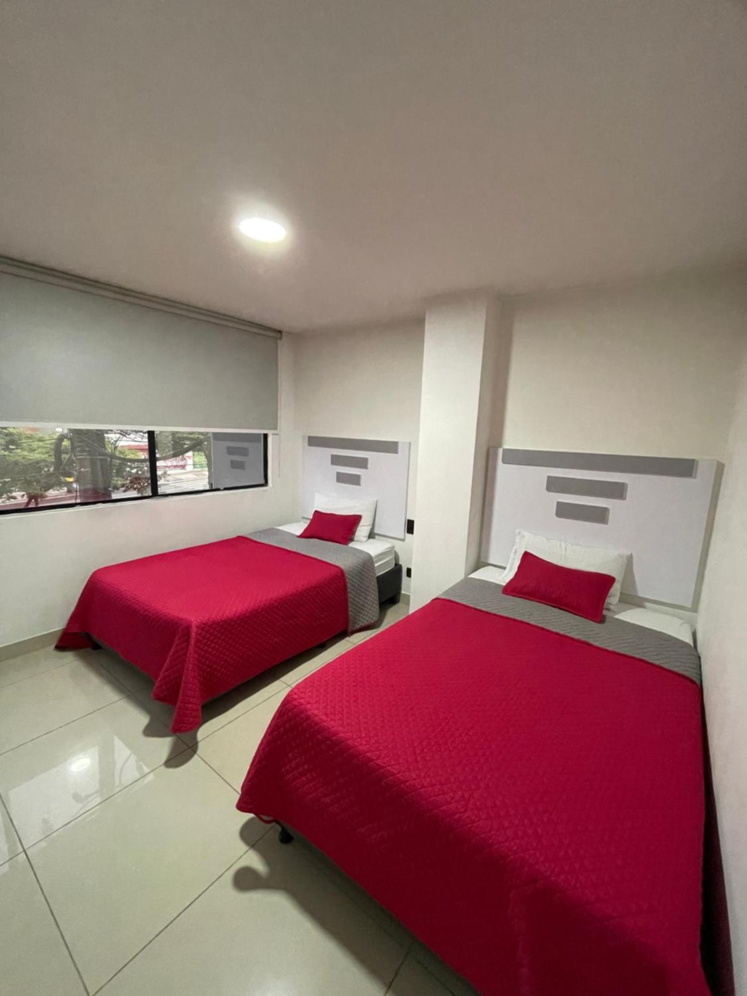 Hotel Ofix เมเดยิน ภายนอก รูปภาพ
